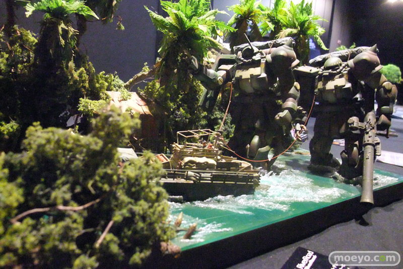 Illustration for article titled Mecha Sure Look Awesome Stomping Through Swamps